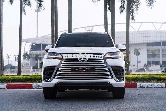 Lexus LX 600 Urban 2024 - 5000 km