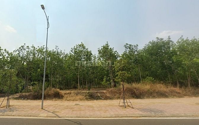 Bán đất  mặt tiền đường 30m thành phố Kon Tum