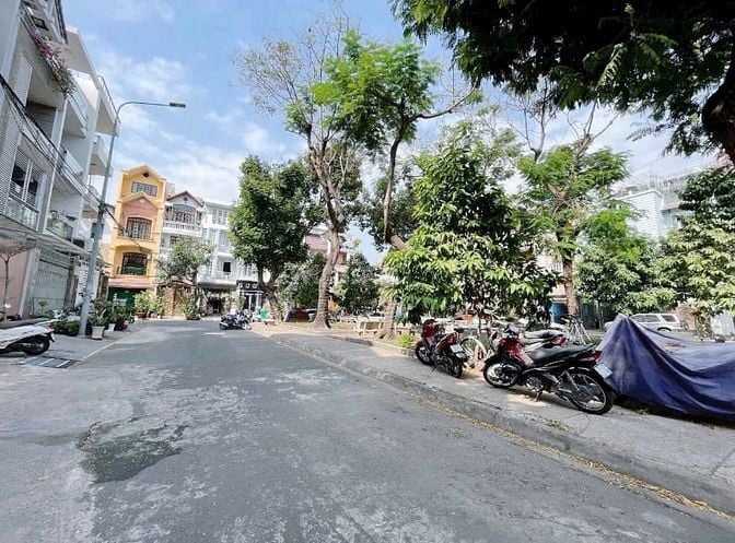 Bán nhà khu biệt lập Nguyễn văn săng giá 14.8 tỷ 