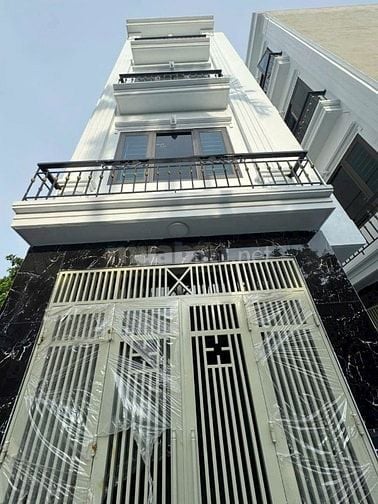 Bán gấp!! Siêu phẩm  4 tầng Phụng Châu, Chương Mỹ, 30m2 4 tầng