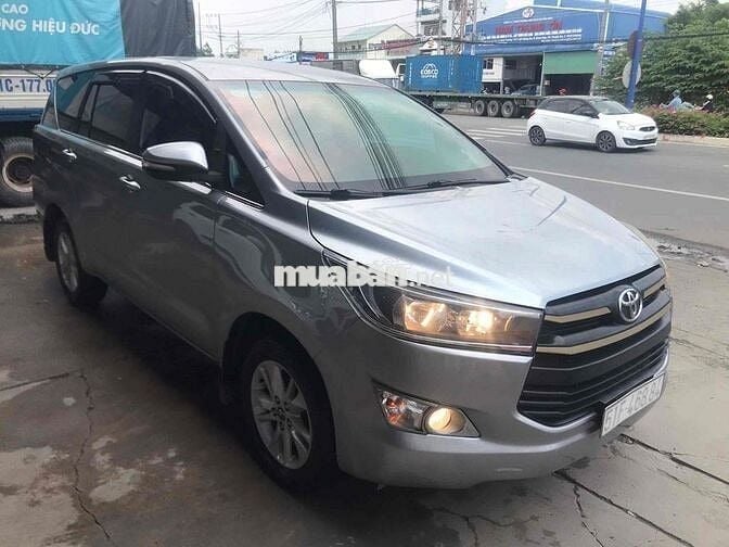 Toyota Innova 2017 2.0E - 156000 km