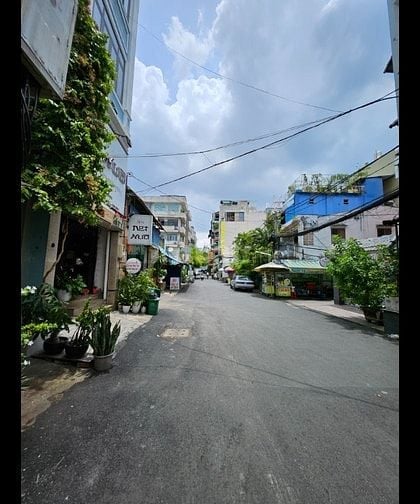 Bán nhà cấp 4 hẻm 3m thông 212B/.Nguyễn Trãi Q1 dt 7,9x10m giá 13,8tỷ.