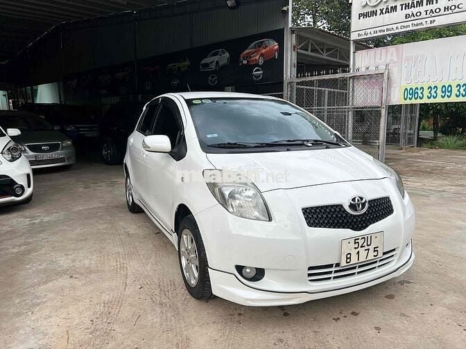Toyota Yaris 2009 1.5 AT - 98000 km