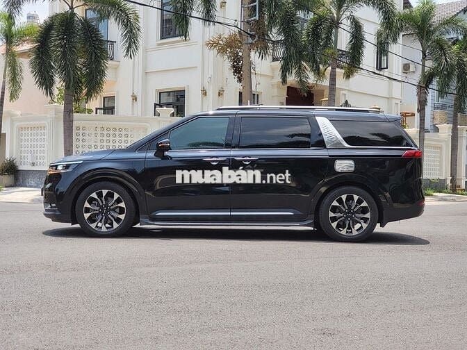 Xe gia đình Kia Carnival SignatureTRÙM MPV như MỚI