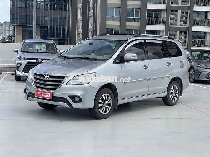 Toyota Innova 2016 2.0E -7c số sàn xe đẹp BH 1 năm