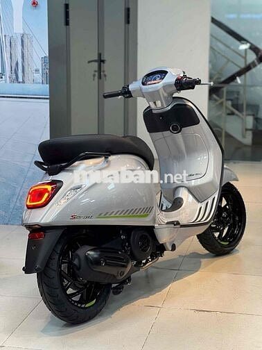 Vespa Sprint Tech 2025 lướt 450km chờ lấy Cavet