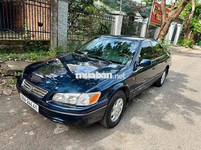 Toyota Camry 1998 GLi 2.2 AT số tự động rất đẹp