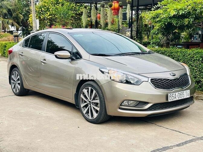 Kia K3 2015 2.0 AT - 70 km