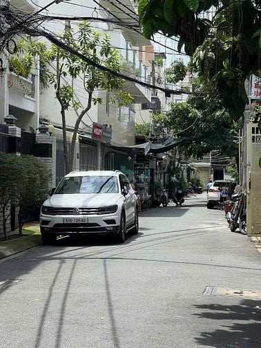 Bán gấp nhà đẹp mặt tiền khu Bàu Cát, 4x16m, 3 lầu
