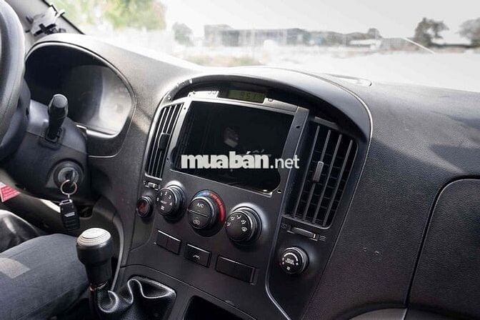 Hyundai Grand Starex 2008 - xe đẹp không lổi nhỏ