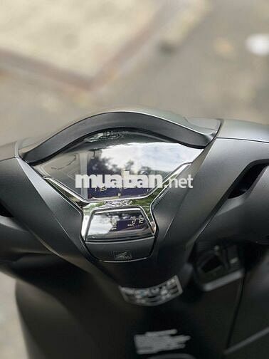 TAY GA HONDA 2022 ĐEN QUA SỬ DỤNG "XE LƯỚT"