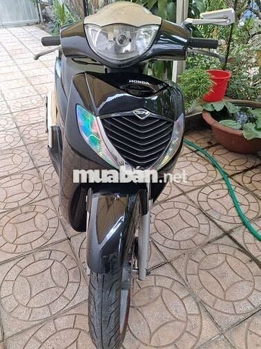 Xe sh150i nhập khẩu ý chính chủ máy êm.xe gia đình