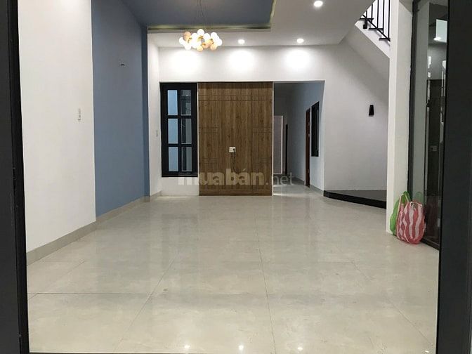 CHO THUÊ NHÀ 2 TẦNG 4 PHÒNG- MT PHẠM ĐÌNH HỔ, CÓ GARAGE Ô TÔ - GIÁ TL