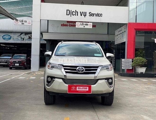 Fortuner xăng tự động 2017 màu trắng xe đẹp đi kỹ
