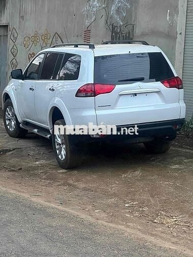 Mitsubishi Pajero Sport 2017 D 4x2 MT - 10000 km