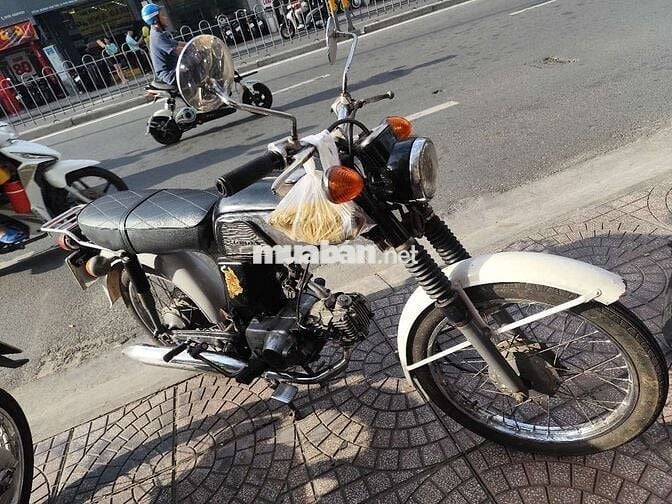 Xe còn đồ zin nhiều lắm nhé