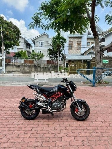 Moto Mini Benelli Tnt125