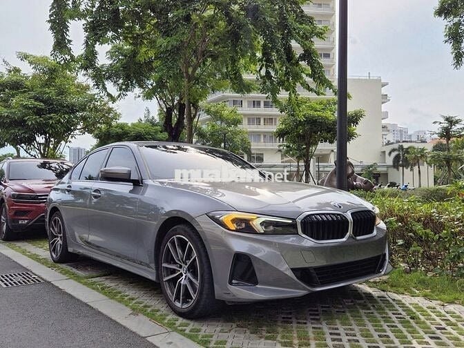 BMW 320i Sportline Model 2025 - 11000 km