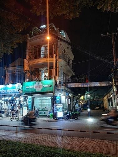 Mặt bằng kinh doanh 2 mặt tiền đường Kênh Nước Đen, vị trí đẹp giá tốt