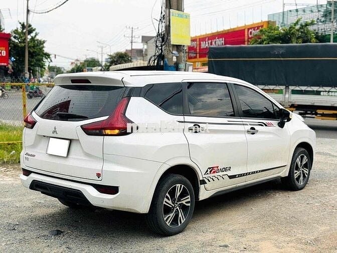 Mitsubishi Xpander 2022 sàn full đồ chơi