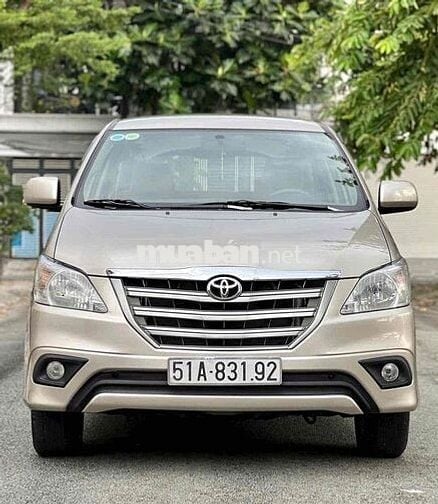 Toyota Innova 2014 2.0E - 92000 km