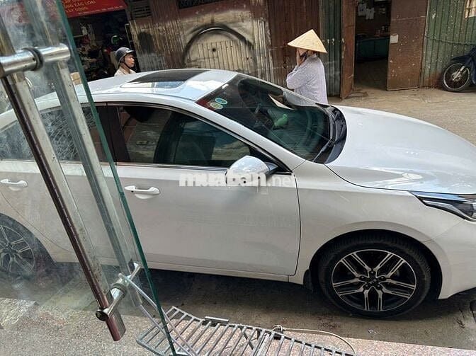 Kia Cerato 2019 1.6 AT Luxury - 9 km