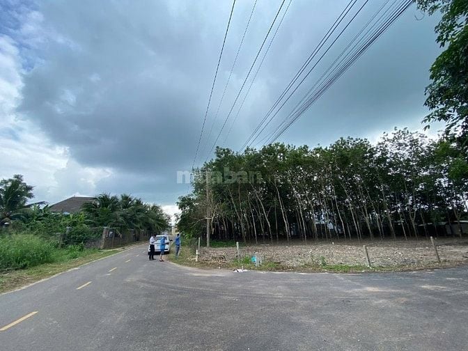  Lô góc 2 mặt tiền đường Lò Rèn DT 16x41 sau chợ Thái Bình Hồ Chí Minh