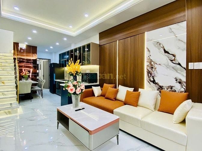 Nhà Sân Vườn 2Tầng 8x9,8(90m2) Hẻm 3m Thích Quảng Đức - Hoàng Hoa Thám