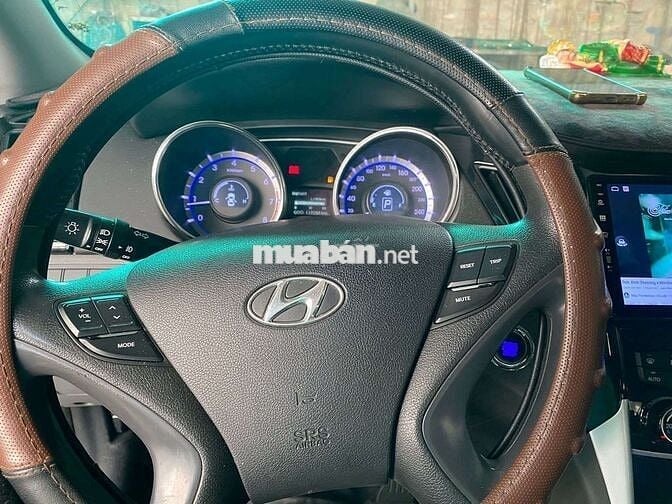 2010 2.0L AT - 119000 km