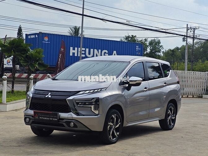 Xe trùm mềm Xpander 2022 AT Premium - 18000 km