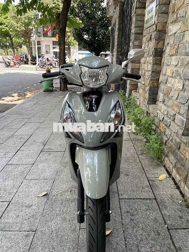 VISION BÁNH LỚN XÁM XI MĂNG 2000KM BSTP CHÍNH CHỦ
