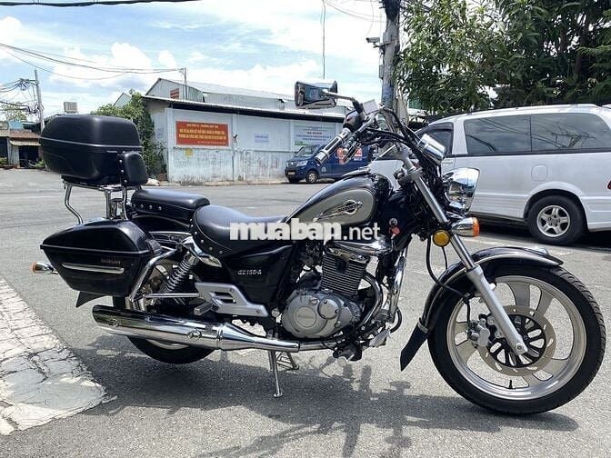 Suzuki GZ 150-A Fi xe có thắng đĩa sau . Xe rin