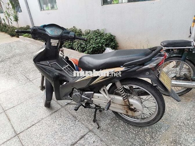 Wave s vưà đại tu lốp vẫn mới đi làm gần