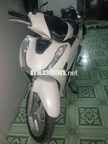 Cần ra đi em sh125i xe chính chủ, biển sg