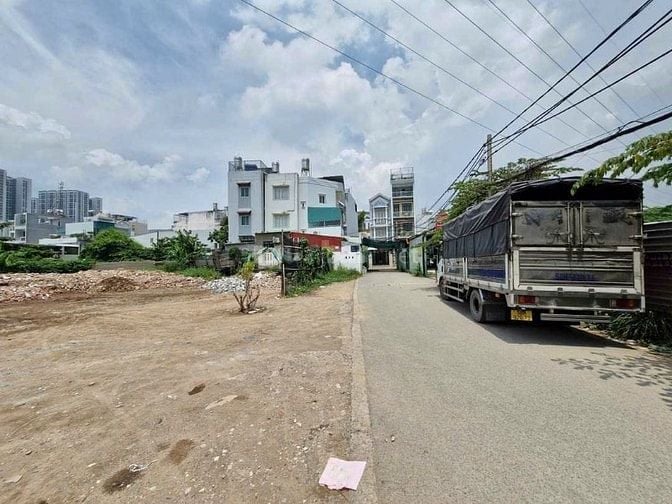 BÁN GẤP 53M2 ĐẤT THỔ CƯ -SHR - PHÚ THUẬN -QUẬN 7 