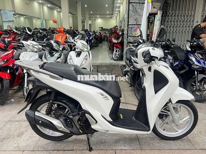 Honda SH 125 2018 mới 90% Bstp chính chủ