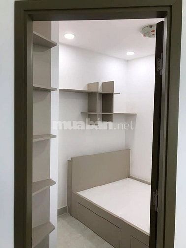 Cho thuê c/cư Cao ốc xanh, lô A, 2 phòng ngủ, hướng Landmark 81