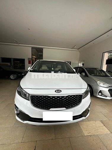 Kia Sedona 2018 2.2 DATH - 180000 km
