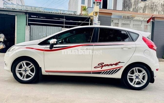Ford Fiesta 2012 1.6 AT Hatchback - 87000 km