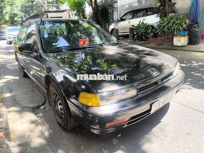 Gia đình cần bán xe ô tô Honda Accord