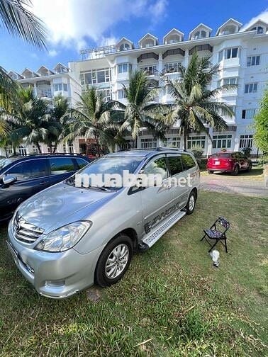 Toyota Innova 2010 V - 200000 km