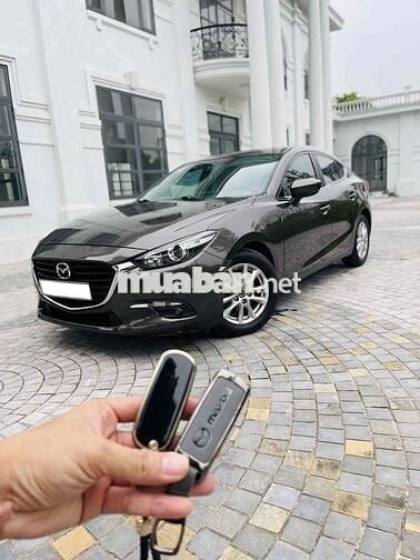 Mazda 3 2018 1.5 AT Sedan - 77000 km