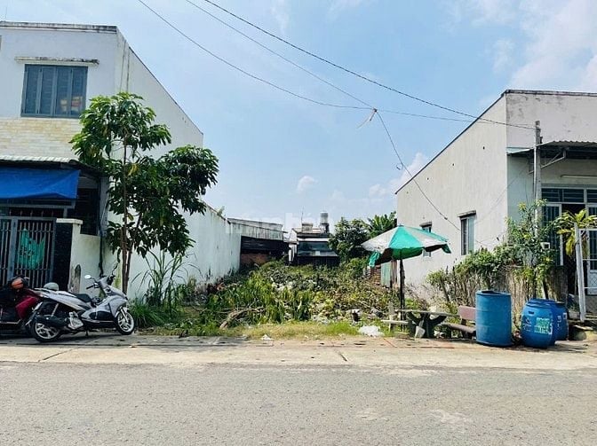 Chính chủ gửi bán 136m2 Tân Phú Trung, Củ Chi giá ngộp 320 triệu SHR