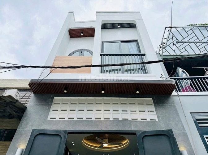 Nhà Nơ Trang Long 34.6m² xây 1 trệt 2 lầu. Gần Trường Mầm non 7A