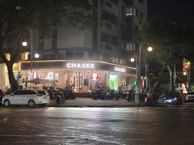 CẦN GẤP 3 NAM GIỮ XE QUÁN TRÀ SỮA Ở PHAN XÍCH LONG - PHÚ NHUẬN 