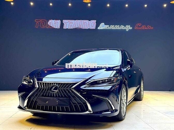 Lexus ES250 2022 đi ít 2v5