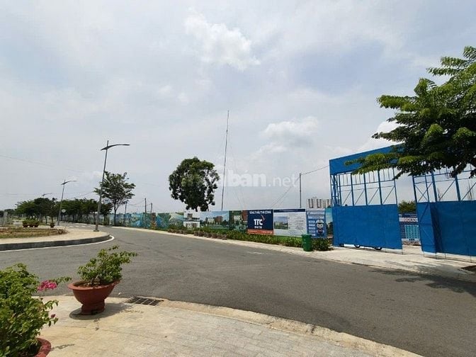 CẦN GẤP 2 NAM BẢO VỆ CÔNG TRÌNH Ở ĐẢO KIM QUY - TÂN VẠN - BIÊN HÒA 