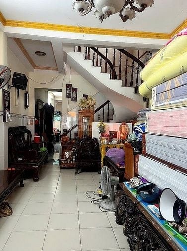 MẶT TIỀN CHỢ GIÃN DÂN - HT22 - GIÁ RẺ 9.8 tỷ 