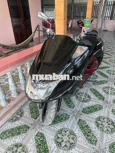 xe yamaha phi thuyền mặt đất