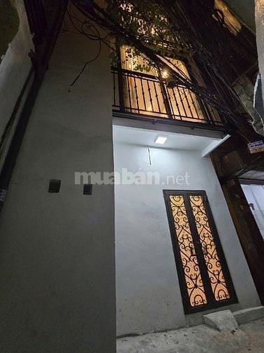Bán nhà riêng 2,5 tỷ, 15m2, ngõ nông lô góc, mặt tiền thoáng